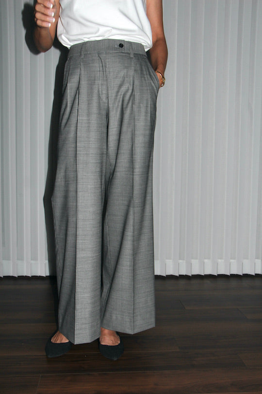 REiL GRAY PIN CHECK TAILORED PANTS